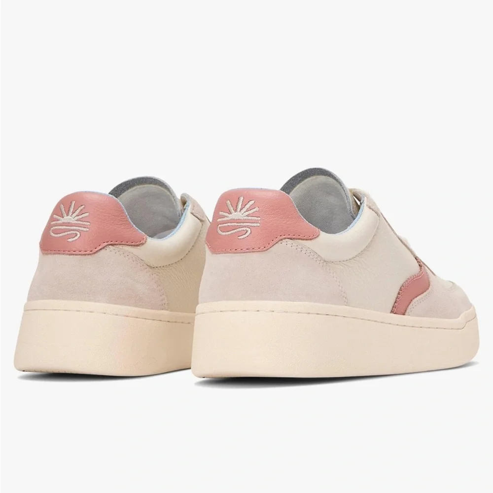 Soludos Roma Leather Lace Up Sneakers Size 8 White Pink Lt Blue New in Box